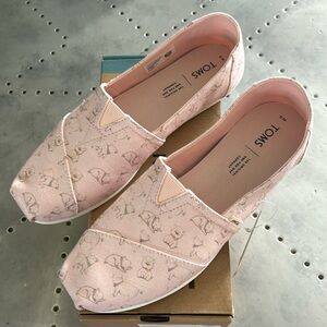 Toms classic pink pig print canvas shoes. NWT and box. Women’s size 9